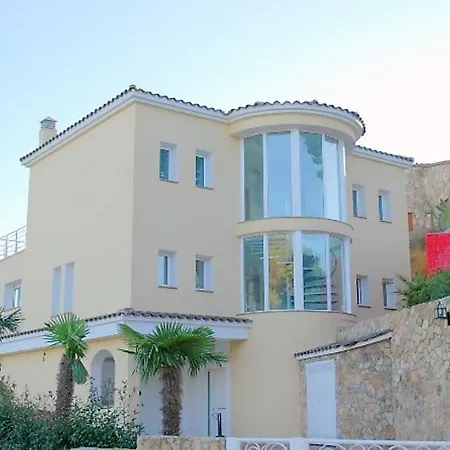 Sant Eloi Sleeps 12 Pool Wifi * Lloret de Mar