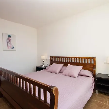 Sant Eloi Sleeps 12 Pool Wifi Сasa de vacaciones *