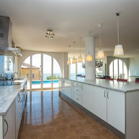 Prázdninový dům Sant Eloi Sleeps 12 Pool Wifi *