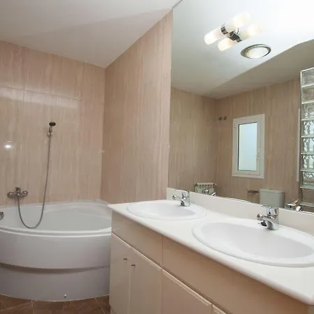 Sant Eloi Sleeps 12 Pool Wifi Сasa de vacaciones