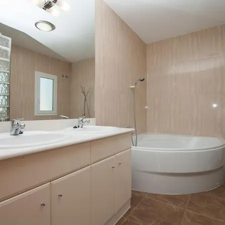 Sant Eloi Sleeps 12 Pool Wifi