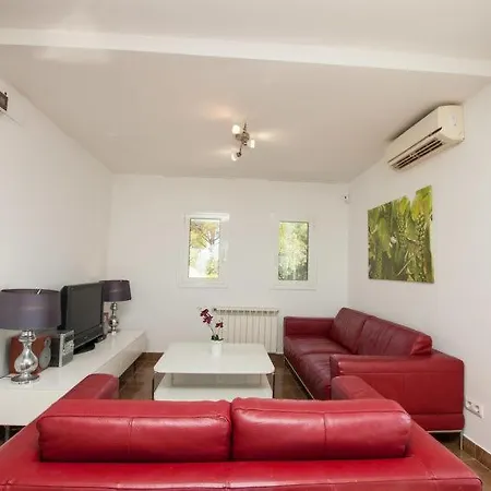 Sant Eloi Sleeps 12 Pool Wifi